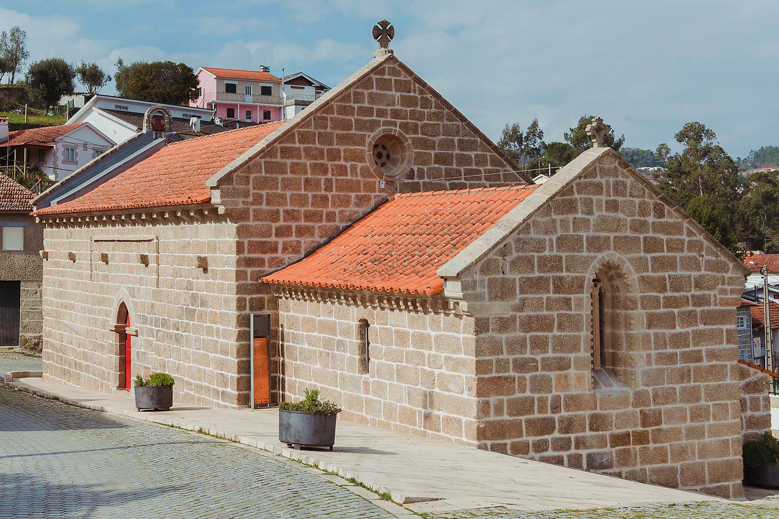 Igreja da Nossa Senhora da Natividade em Escamarão